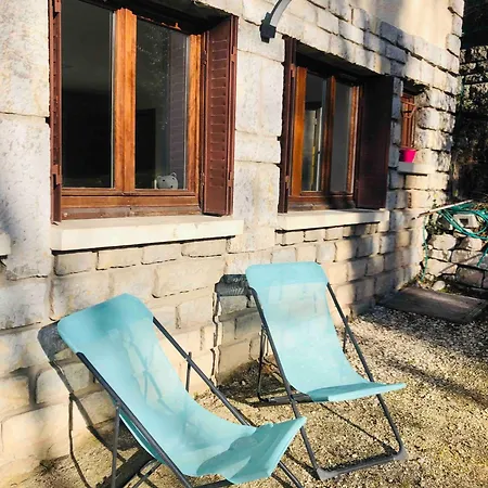 Le Victor, Jardin Prive, Parking Apartment Aix-les-Bains